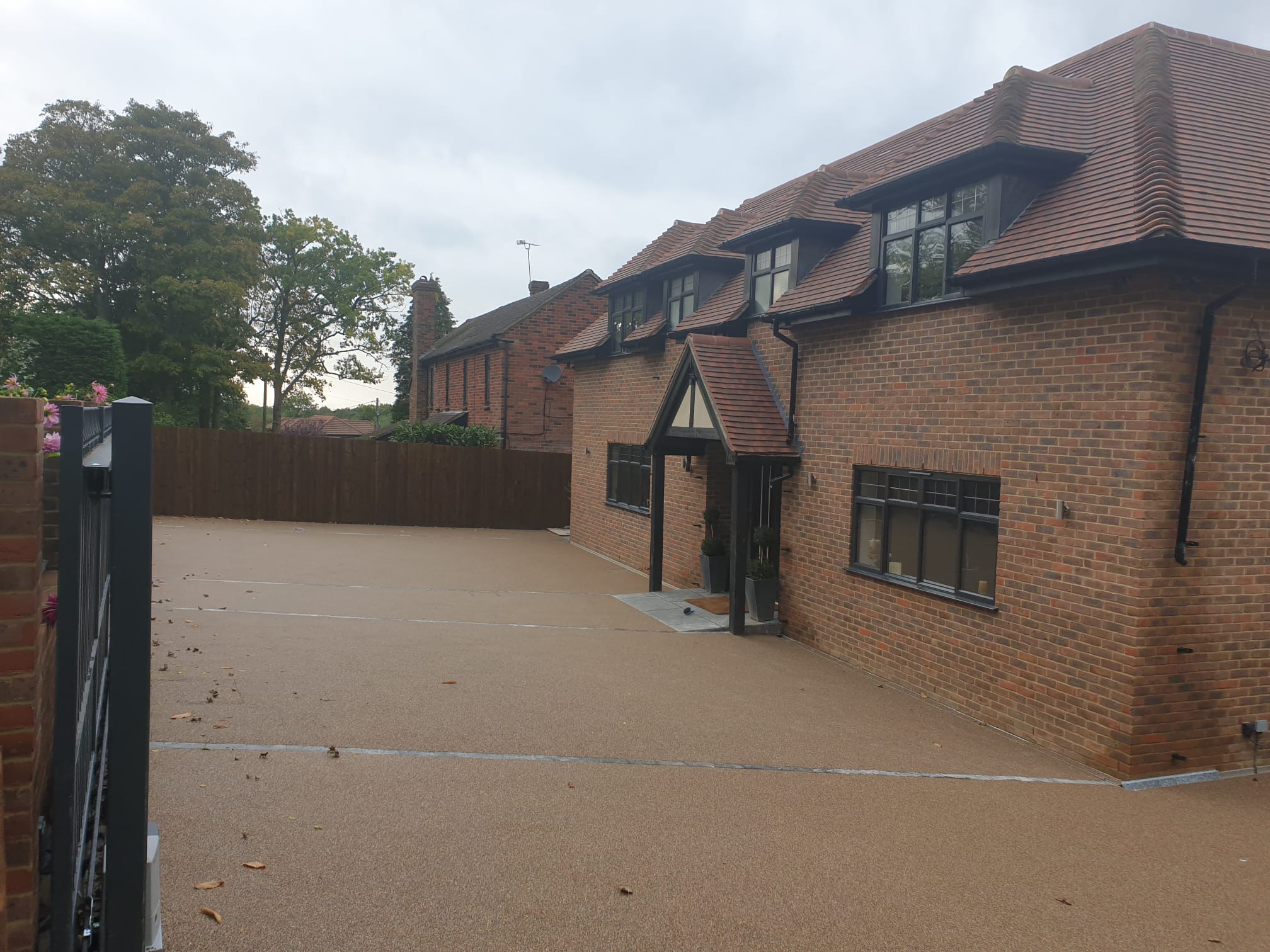 Resin Driveways Lymington - Complete Guide | Costs, Colours & Local Installers